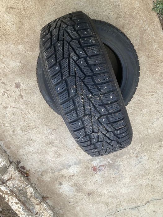 Продам шины R17 215/55