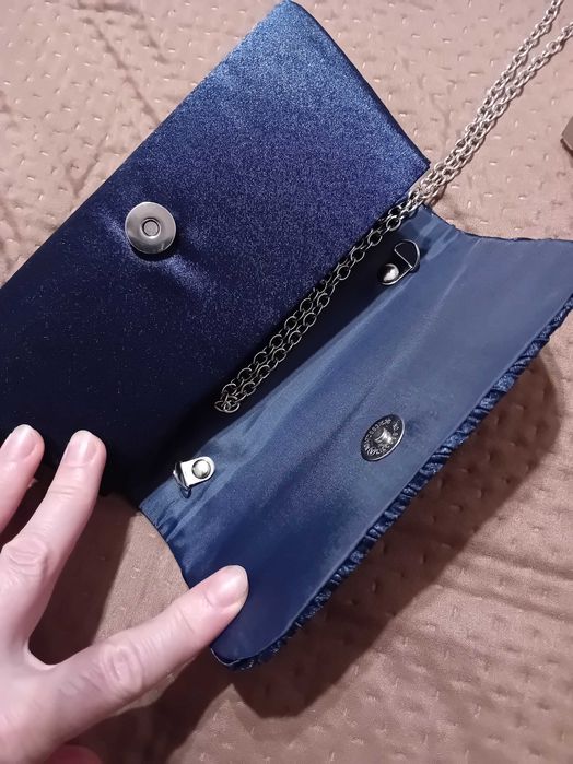 Вечерна дамска чанта