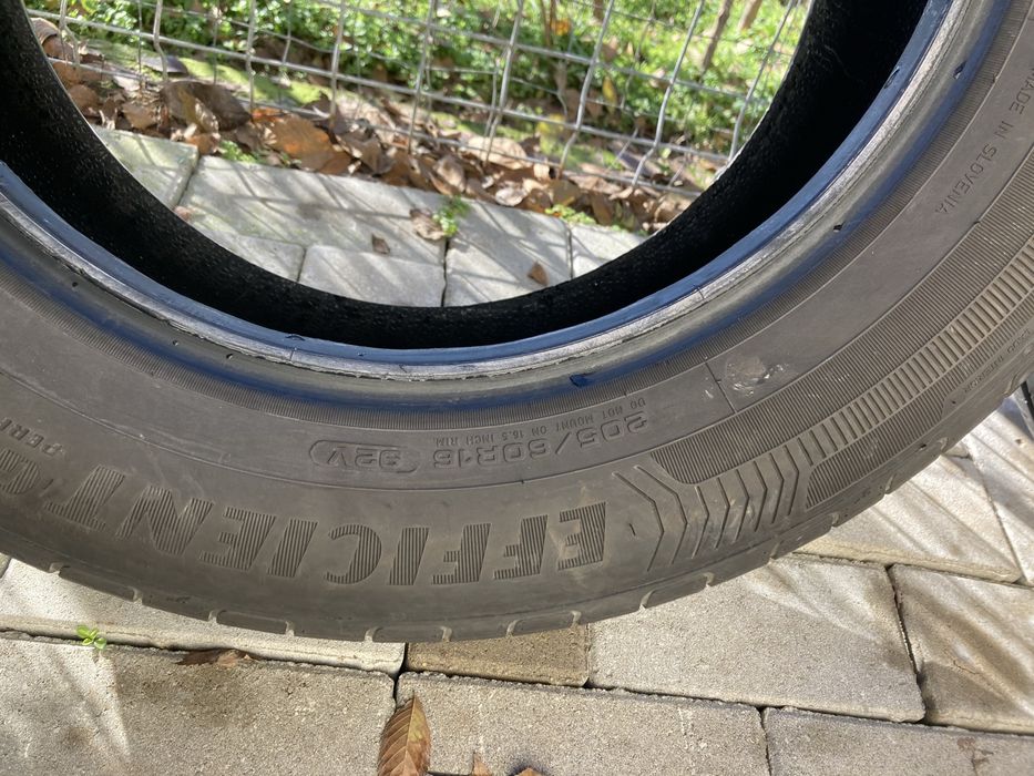 Vand cauciucuri vara rulate 960 km GoodYear  205/60R16 92V  de viteza
