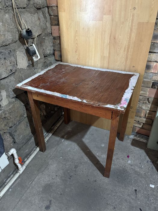 Стол кухонный...