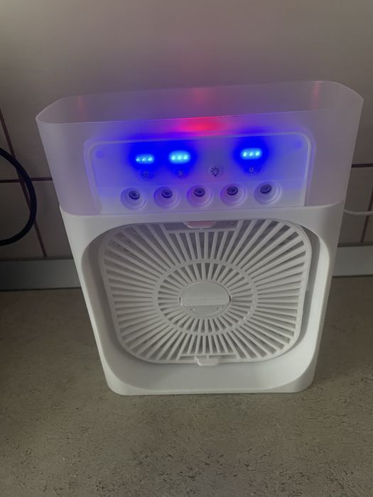 Vand aparat de ventilatie cu adaos de apa pentru umidificare