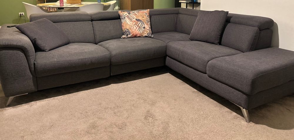 Canapea în formă de L ; 270x220