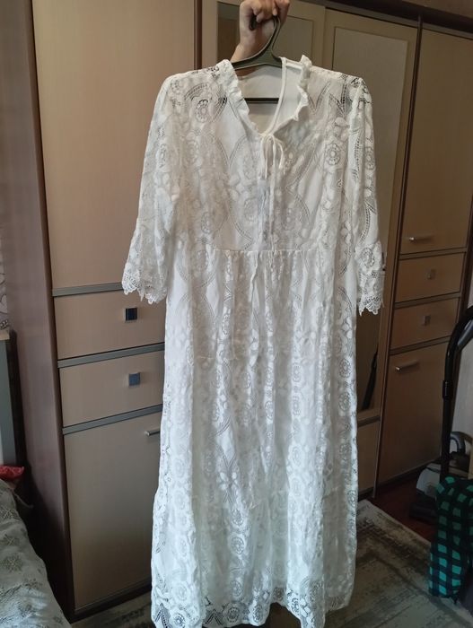 Продам белое платье