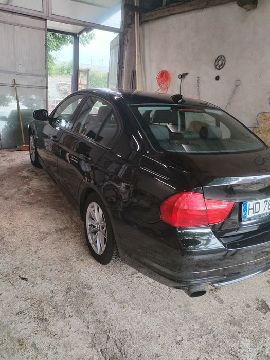 BMW E90, facelift 2011, schimb cu diverse