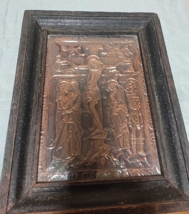 Големи икони медна,дърворезба и голям дървен кръст с броз Исус Христос