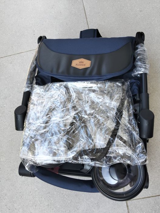 Cărucior pentru copii pliabil