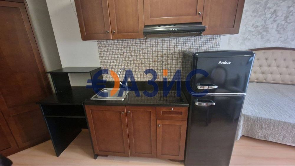 Продава се Едностаен апартамент в к.к. Слънчев бряг - 46 кв.м за 1218 €/кв.м - Снимка #3