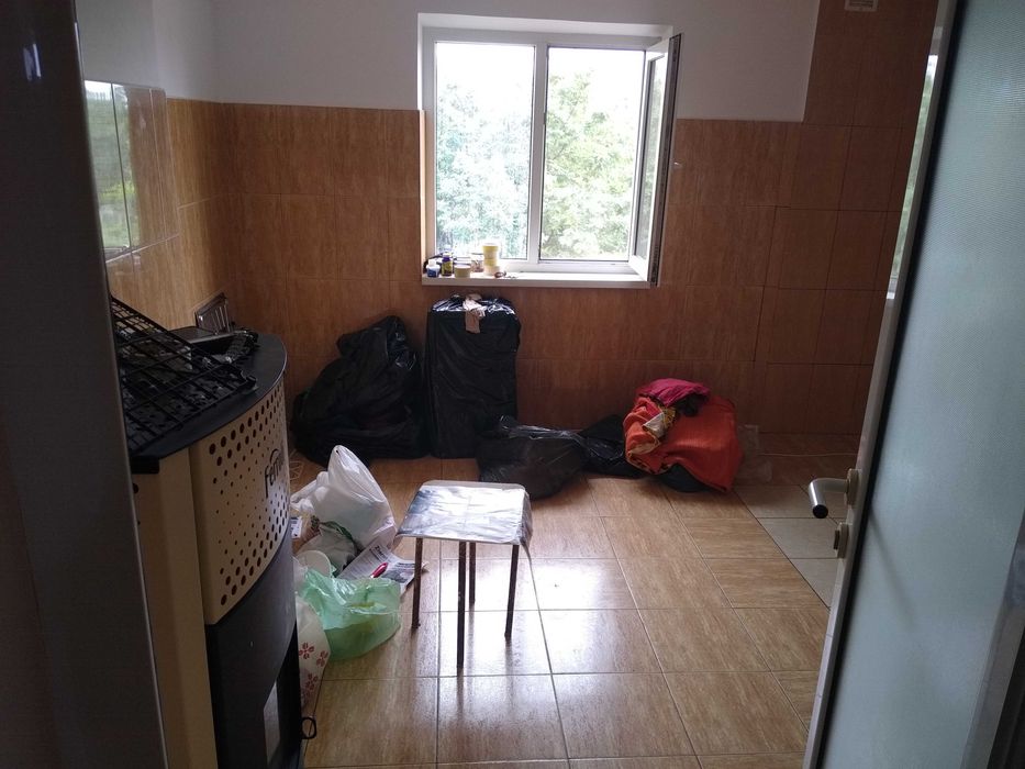 Ocazie Ap.2 cam. dec.mansardă locuibilă+casa 3 cam. bca lîngă bloc