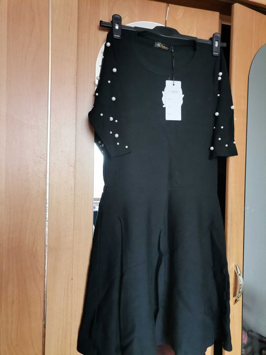 Малка черна рокля