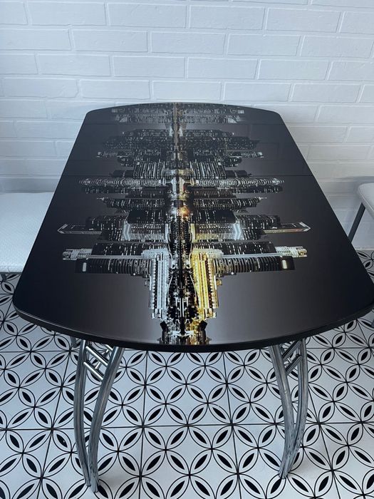 Продам стол и стулья