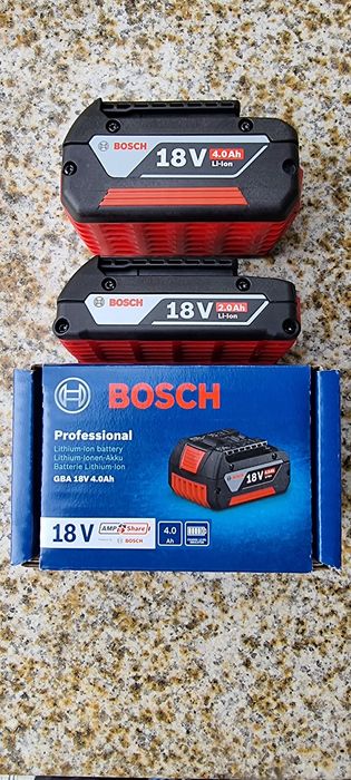 Acumulatori Bosch de 4 și 2 ah