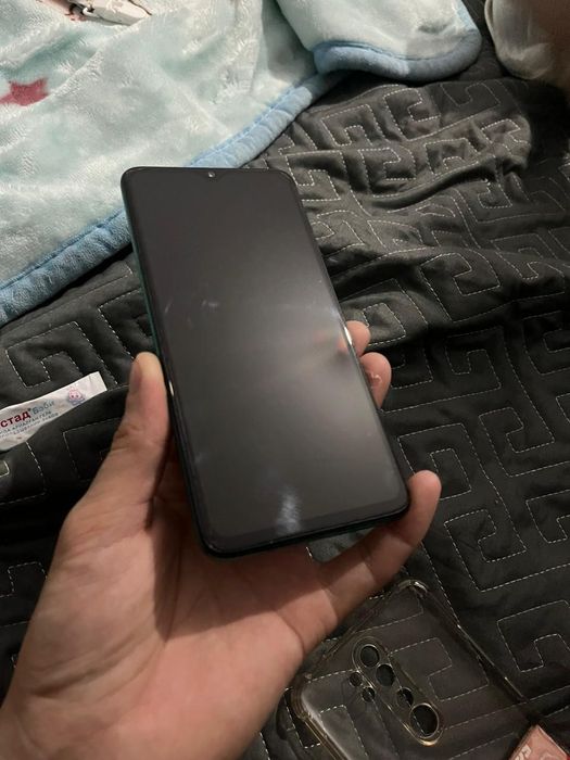 Продам телефон Redmi Not 8 Pro состояние хорошое Минусов нет