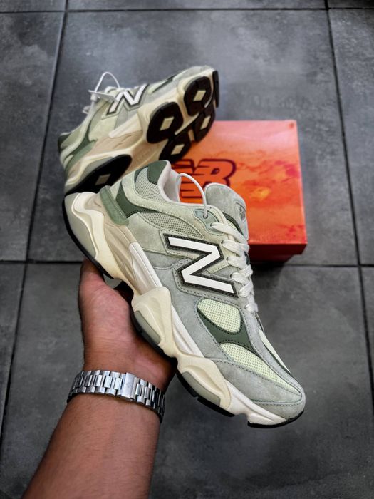 New Balance 9060