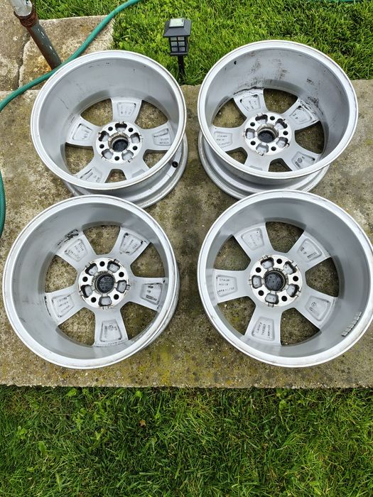 Jante aliaj originale Skoda superb 3 R16