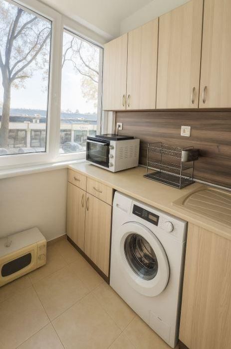 Дава се под наем Тристаен апартамент в Варна, Спортна зала - 75 кв.м за 500 € - Снимка #2