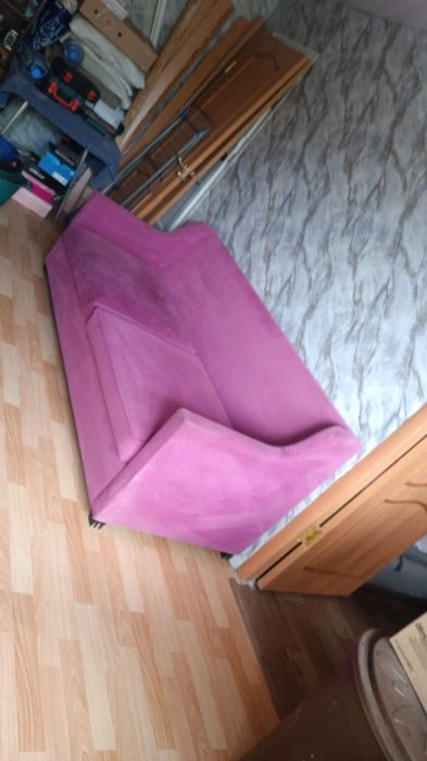 Продам Диван в отличном состоянии