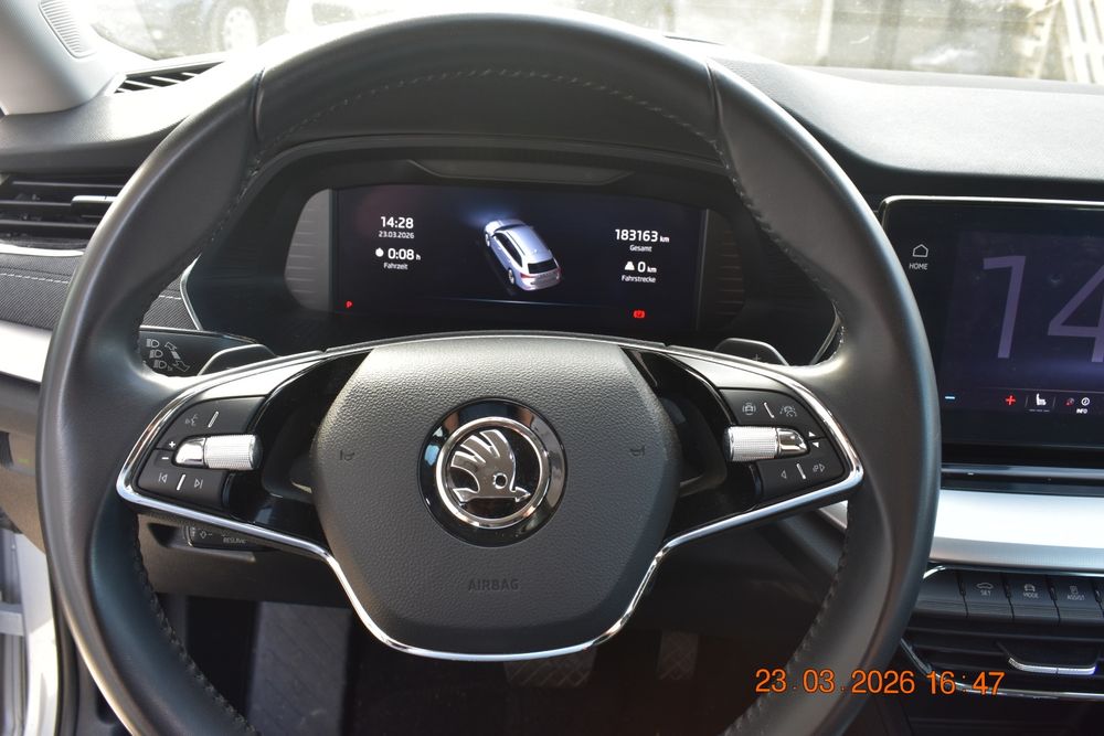 Skoda Octavia 2.0 dsg Masaj Head-Up Matrix Camera Blind spot