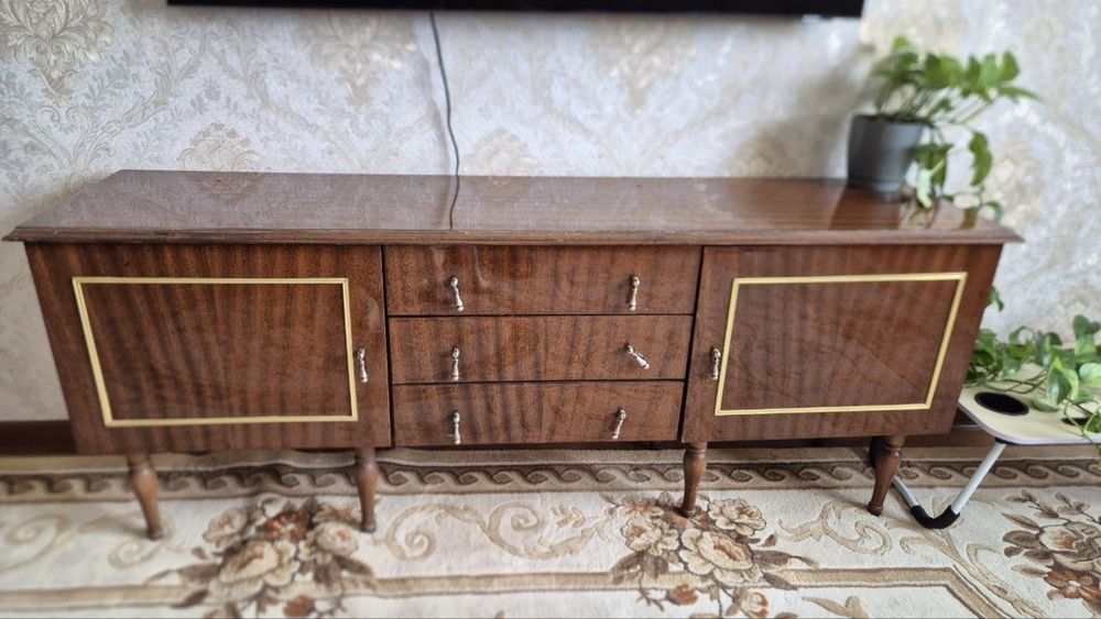 Продам тумбу б/у