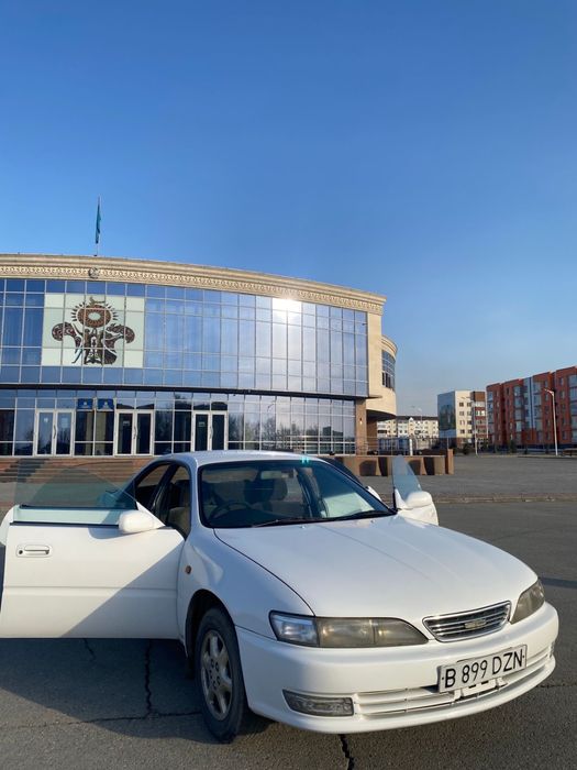 Toyota carina ed
