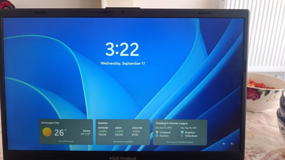 ASUS vivobook Noutbook