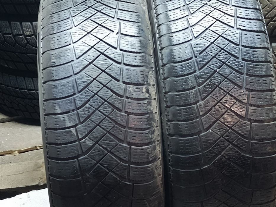 215/60/17 пара шин
