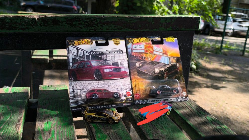 Hot wheels premium