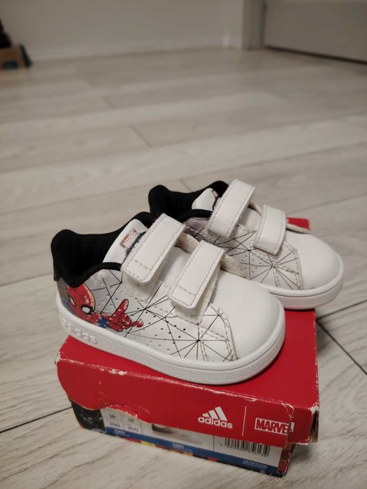 Adidasi Adidas  Marvel