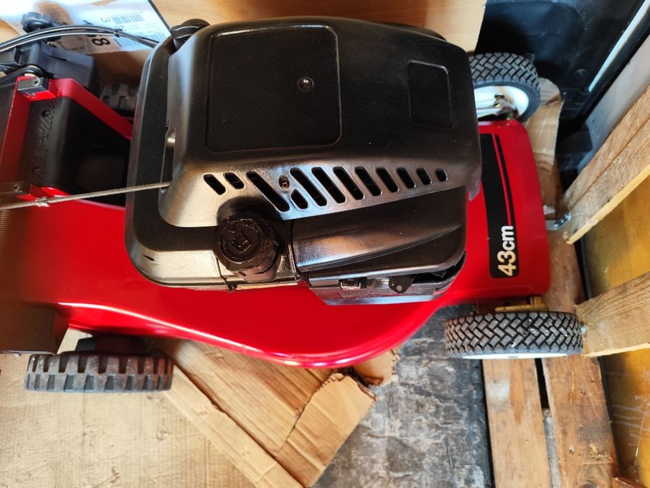 Самоходна бензинова косачка