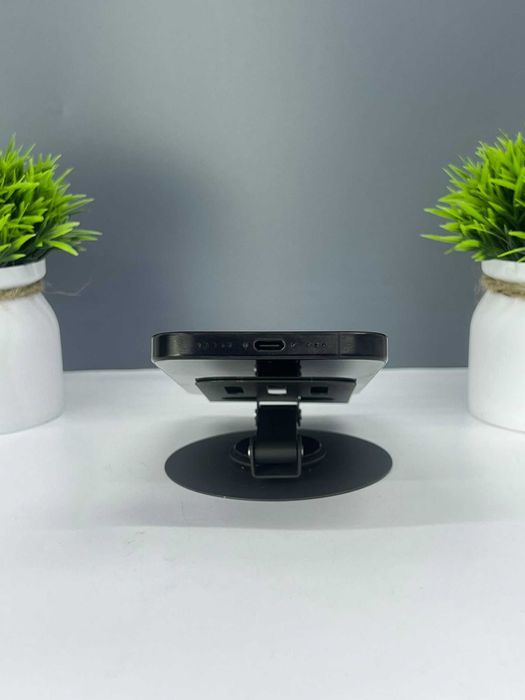 Apple iPhone 16 Pro 256Gb, черный 12723а9343