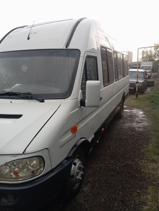 Продам автобус 2013 г.