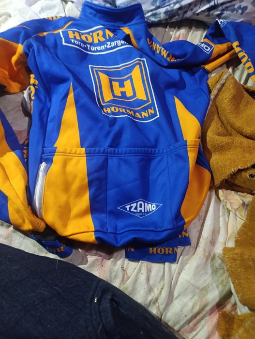 Треко за Колоездене-Неопреново горнище за Колоездене