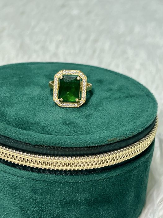 Inel argint cu piatra verde