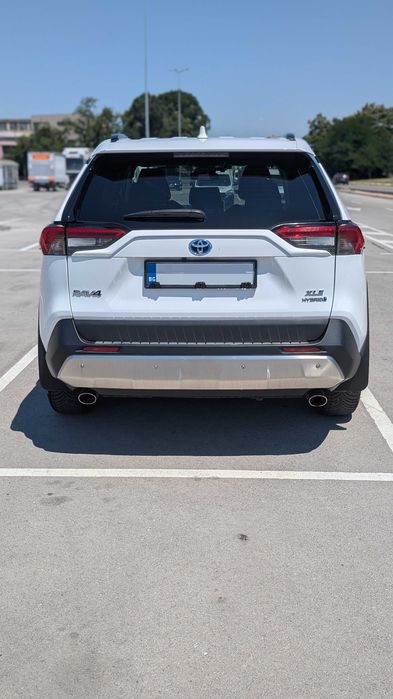 Toyota RAV4 Hybrid 2.5 AWD (4х4) XLE eCVT 12' Мултимедия, Каско, Обслужена