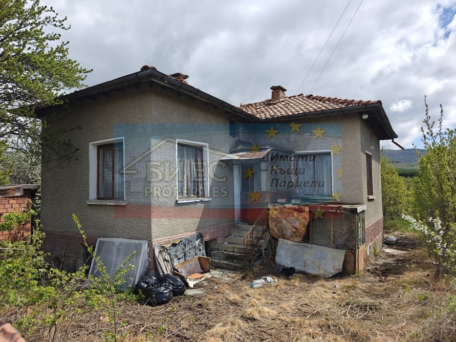 Къща в село Гърло