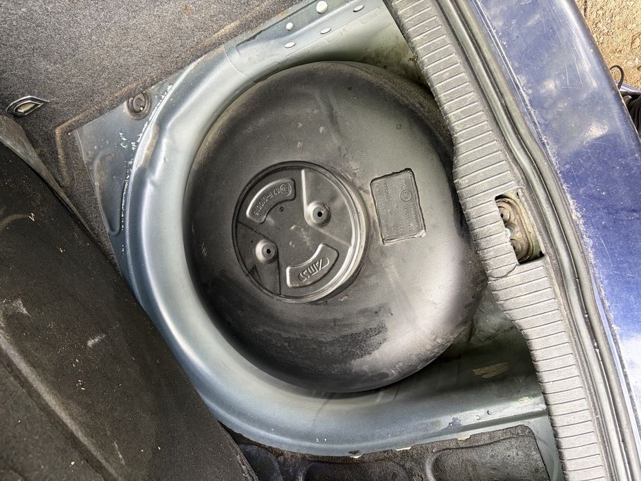 VW Golf 4 1.6 16V на части
