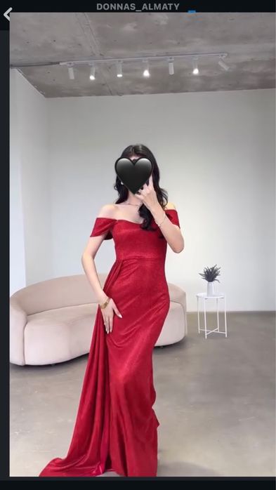 Блестящая вечернее платье