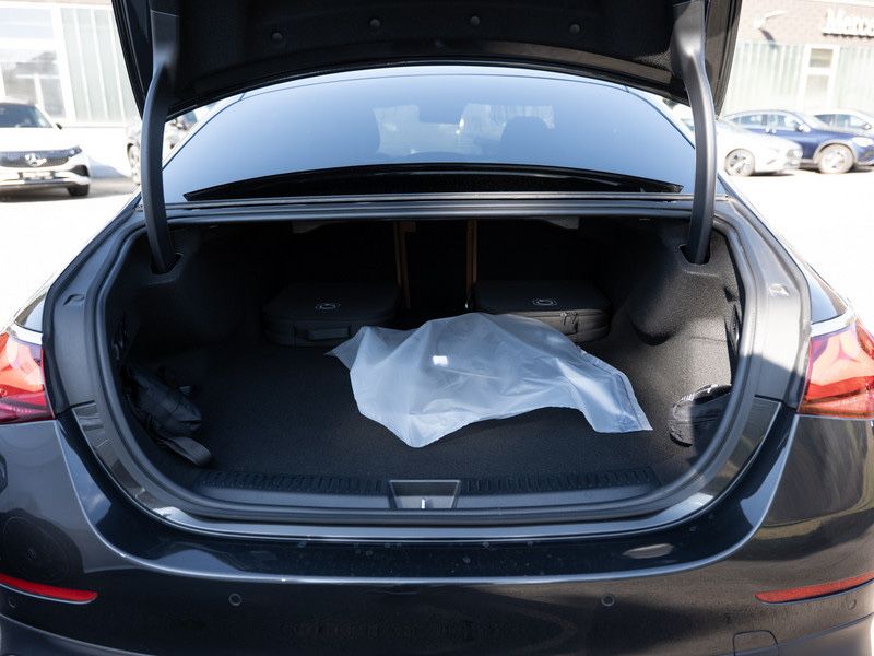 Mercedes Benz E 300e AMG , Suspensie Pneumatica , Garantie 2028