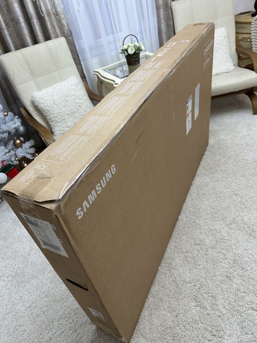 Televizor led smart 4K 163 cm Samsung !