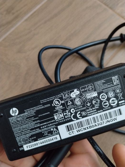 Incarcator alimentator HP original 65W 19.5V 3.33A laptop + adaptor
