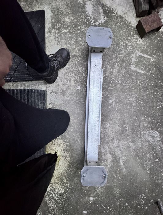 Задна греда основа броня Honda crv / Bmw x3 /Audi q7