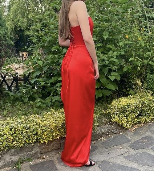 Rochie rosie eleganta