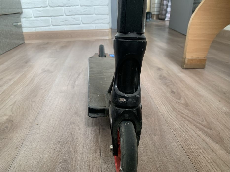 Продаю самокат трюковой