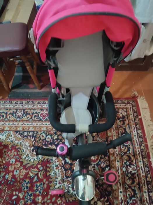 Продаю корейскую велоколяску для детей  в отличном состоянии 600000 су