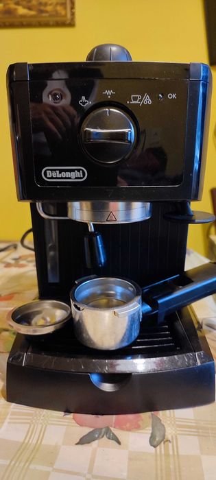 Еспресо машина DeLonghi  EC 146.B отлична
