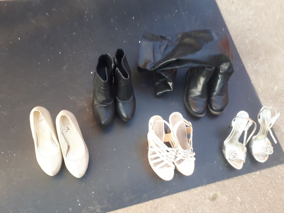 Продавам лот от дамски обувки ИЗГОДНО 10лв за брой