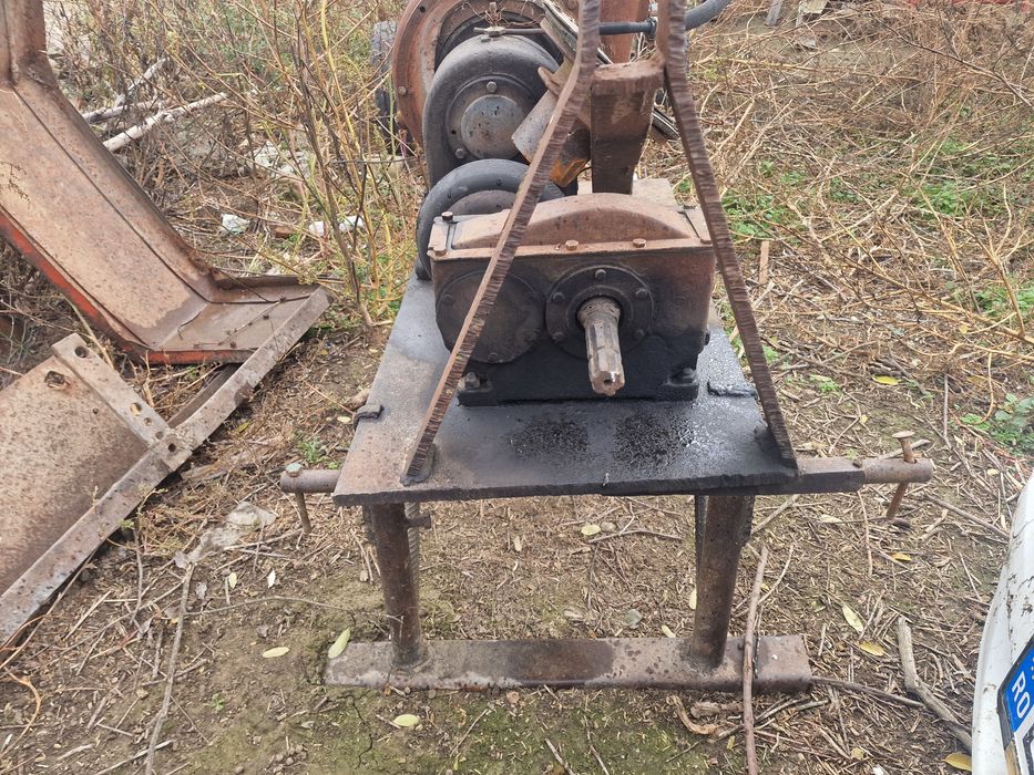 Vand motopompa cu țevi