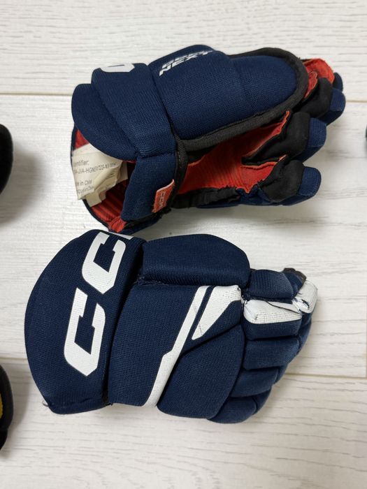 Продам экипировку для хоккея 6-7 лет