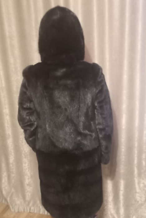 Продам норковую шубу