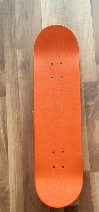 Скейтборд иДве магнитни дъски/масички