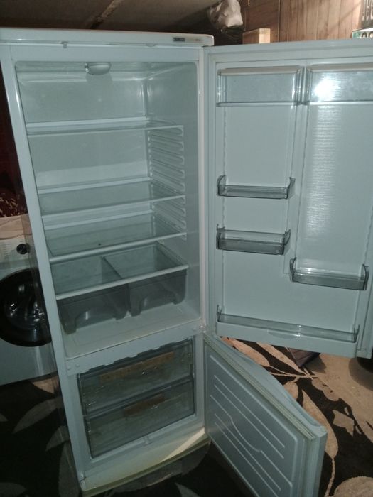 Продам холодильник